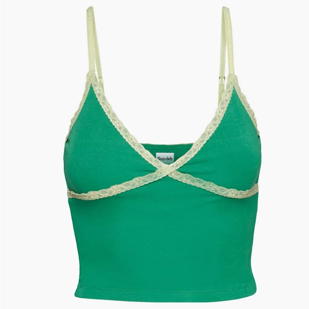 Aritzia Medium Top